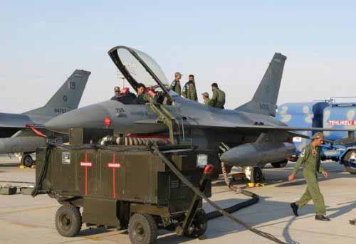 美担心巴基斯坦新型F-16战机技术流向中国