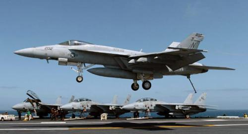 美海军舰载无人战斗机验证机计划进展顺利
