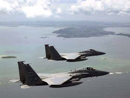 美国确定不卖F-22 日本被迫“改装旧战机”