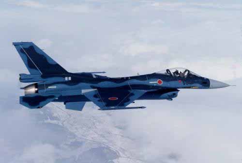 日本空中自卫队一架F-2战机在名古屋起飞时坠毁
