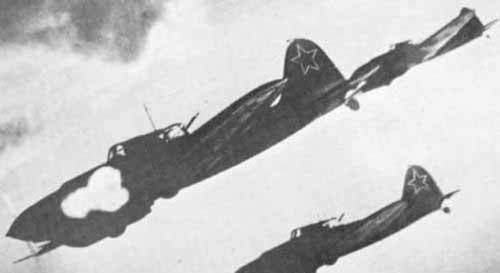 铁幕上空的红色“剑客”—苏-24战斗轰炸机