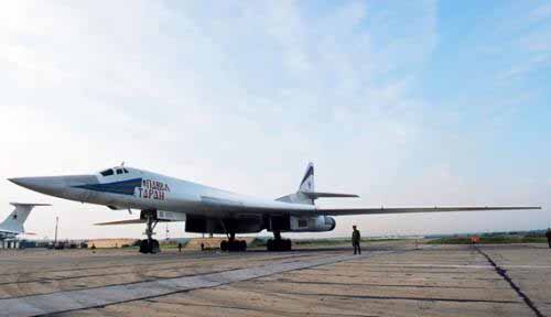 俄称图-160战略轰炸机将在北极靶场发射导弹