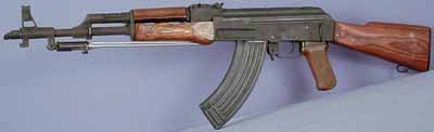 静看俄罗斯：AK-47式突击步枪